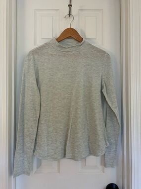 Light Heather Gray Mock Neck Long Sleeve Tee